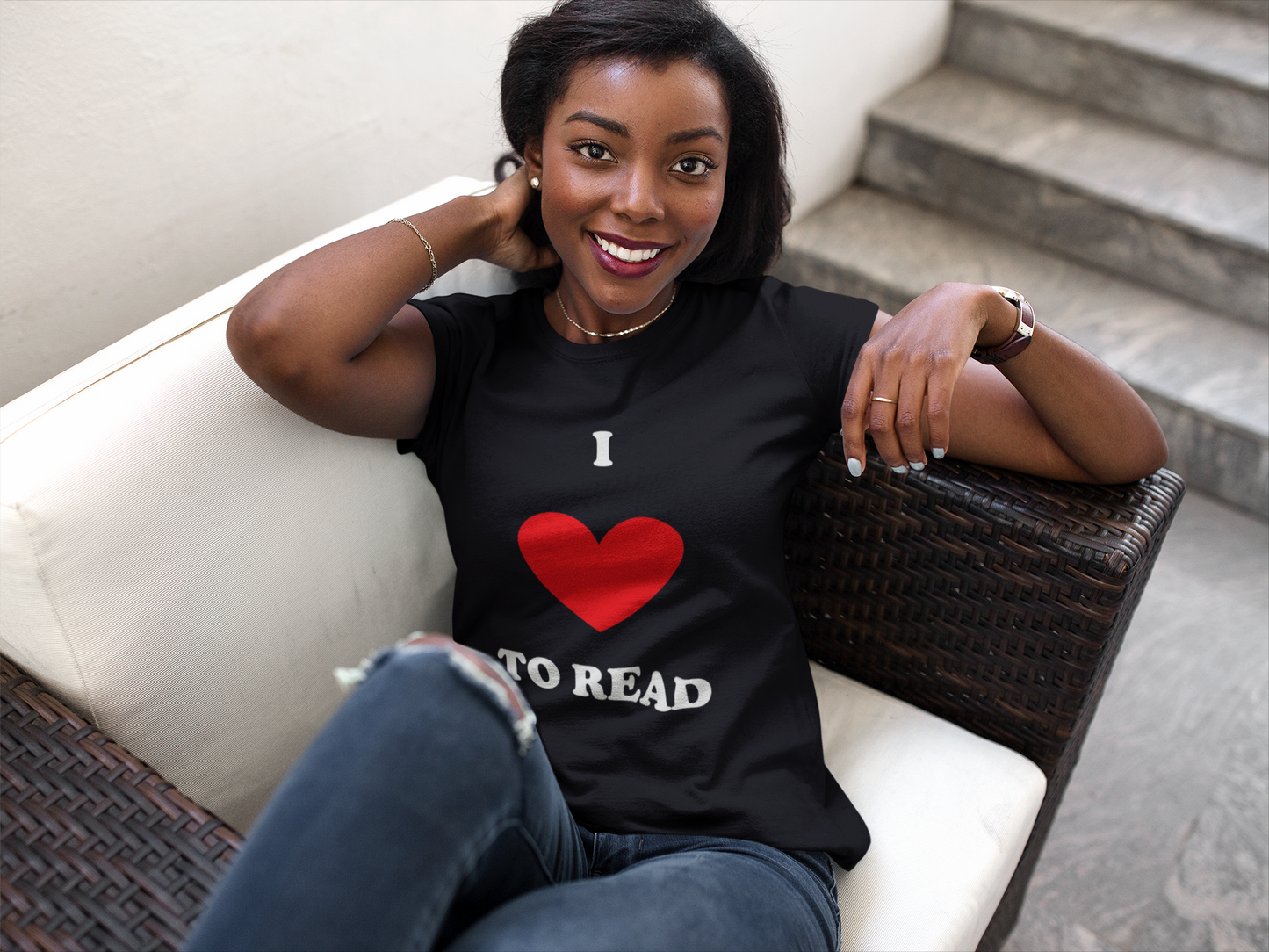 I Love To Read: T-Shirt (Ladies fit)